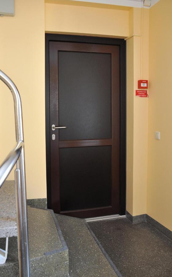 Riga City Center Quiet Apartment With Free Private Parking מראה חיצוני תמונה